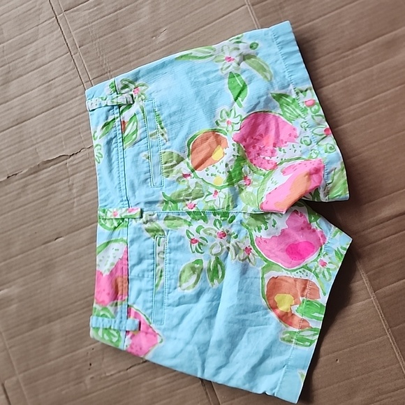 Lilly Pulitzer The Callahan light blue fruit themed shorts-00 - Picture 2 of 8